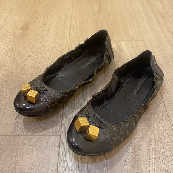 Louis Vuitton Woman’s Flats - Picture 4 of 4